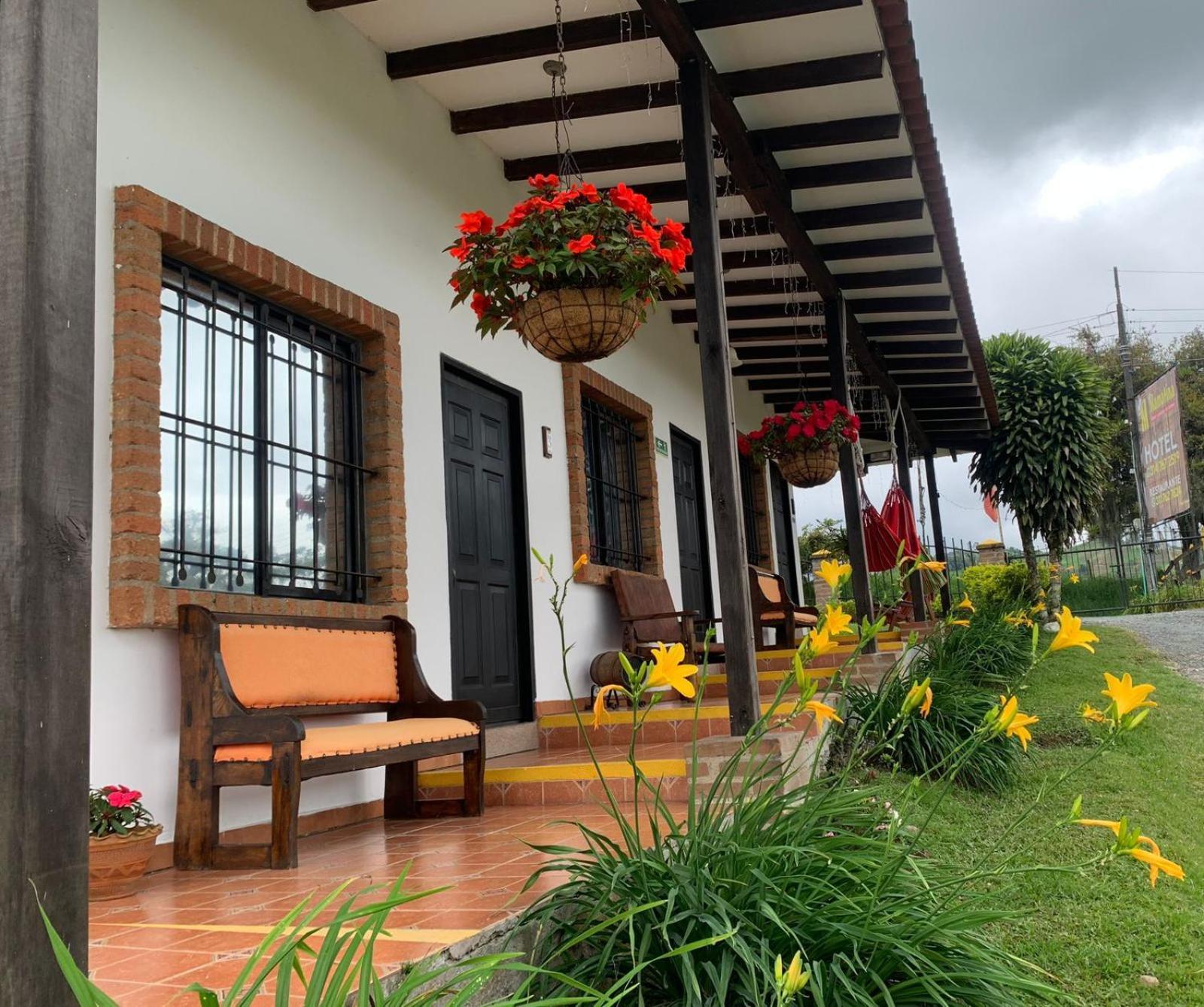 Mamatina Hotel Santa Rosa de Cabal Luaran gambar